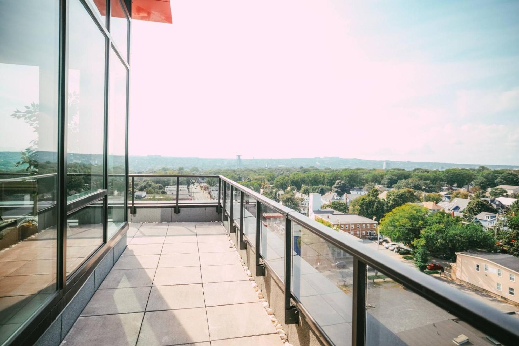 New Luxury 2Br Penthouse Apt In Central Halifax Exterior photo
